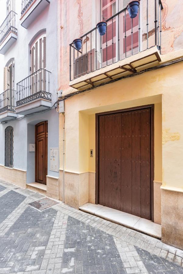 Urbanchicmalaga 2Bedroom Oasis In Historic Malaga Centre Exterior photo