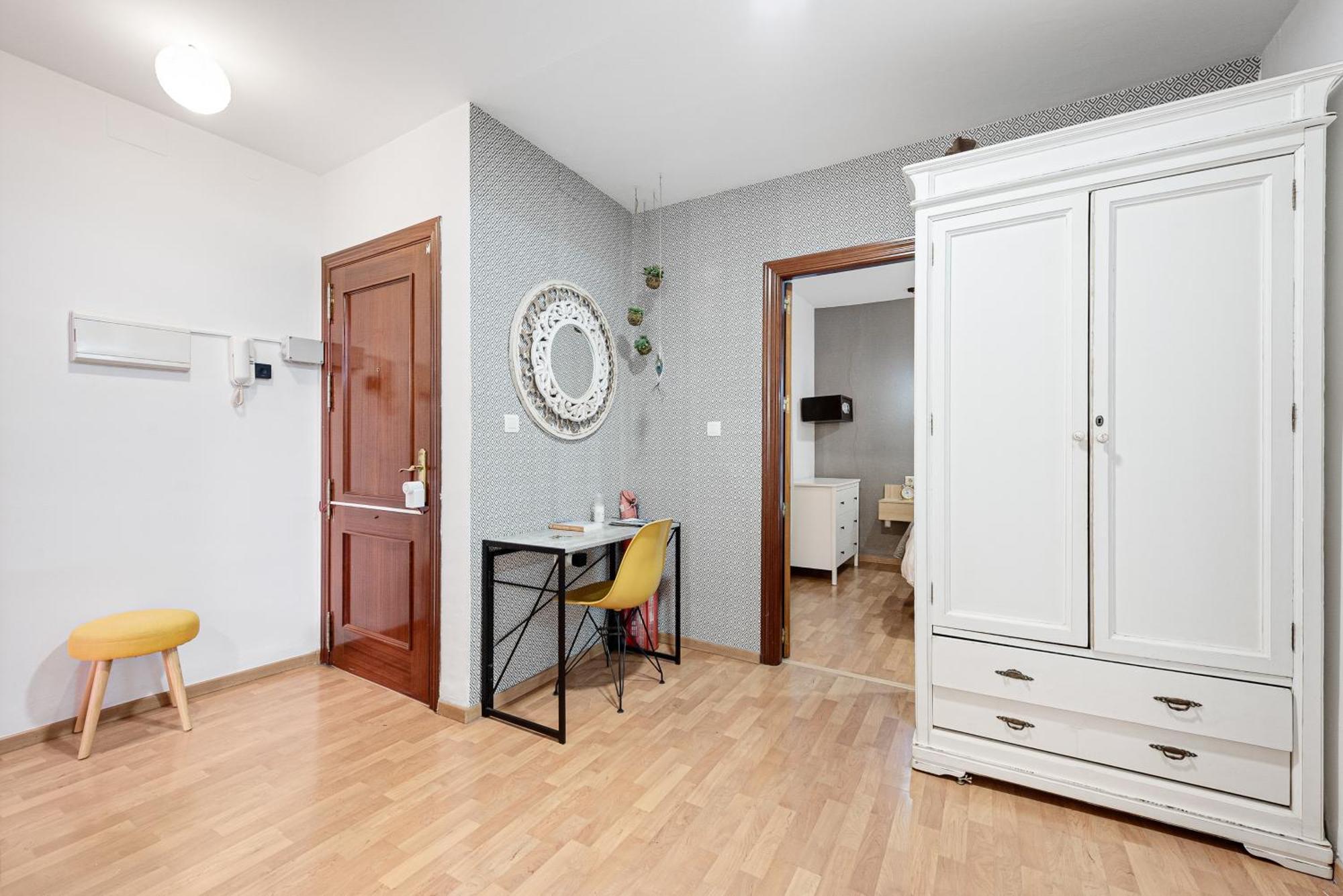 Urbanchicmalaga 2Bedroom Oasis In Historic Malaga Centre Exterior photo